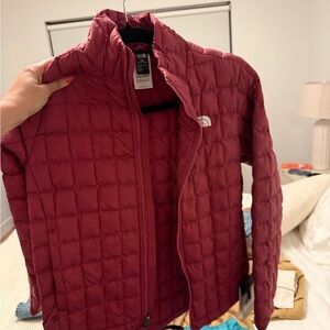 The North Face Women's Maroon Quilted Puffer Jacket